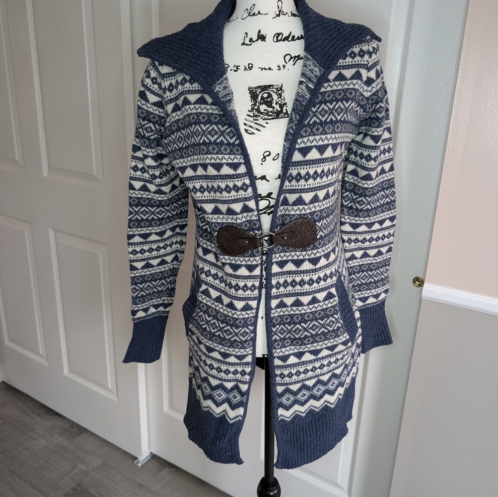 Cambridge Dry Goods Navy and Cream Fair Isle Knit Cardigan Sweater